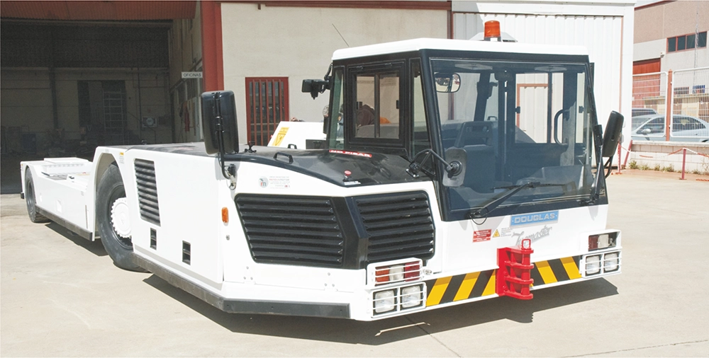 Tow vehicle with engine rebuilt by Renovamotor